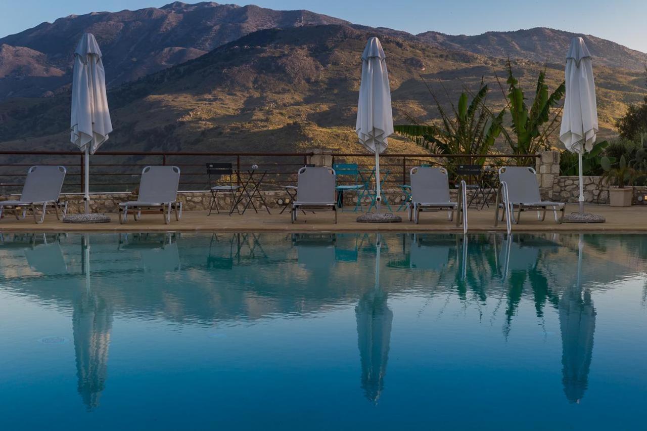 Grosses Haus Mit Traumhaftem Ausblick Διαμέρισμα Γεωργιούπολη Εξωτερικό φωτογραφία
