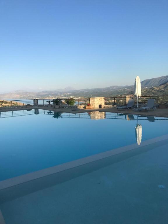Grosses Haus Mit Traumhaftem Ausblick Διαμέρισμα Γεωργιούπολη Εξωτερικό φωτογραφία