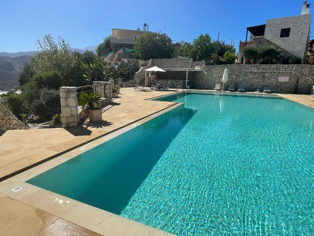 Grosses Haus Mit Traumhaftem Ausblick Διαμέρισμα Γεωργιούπολη Εξωτερικό φωτογραφία