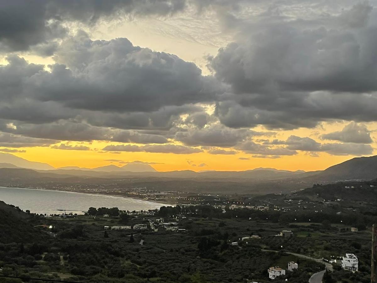 Grosses Haus Mit Traumhaftem Ausblick Διαμέρισμα Γεωργιούπολη Εξωτερικό φωτογραφία