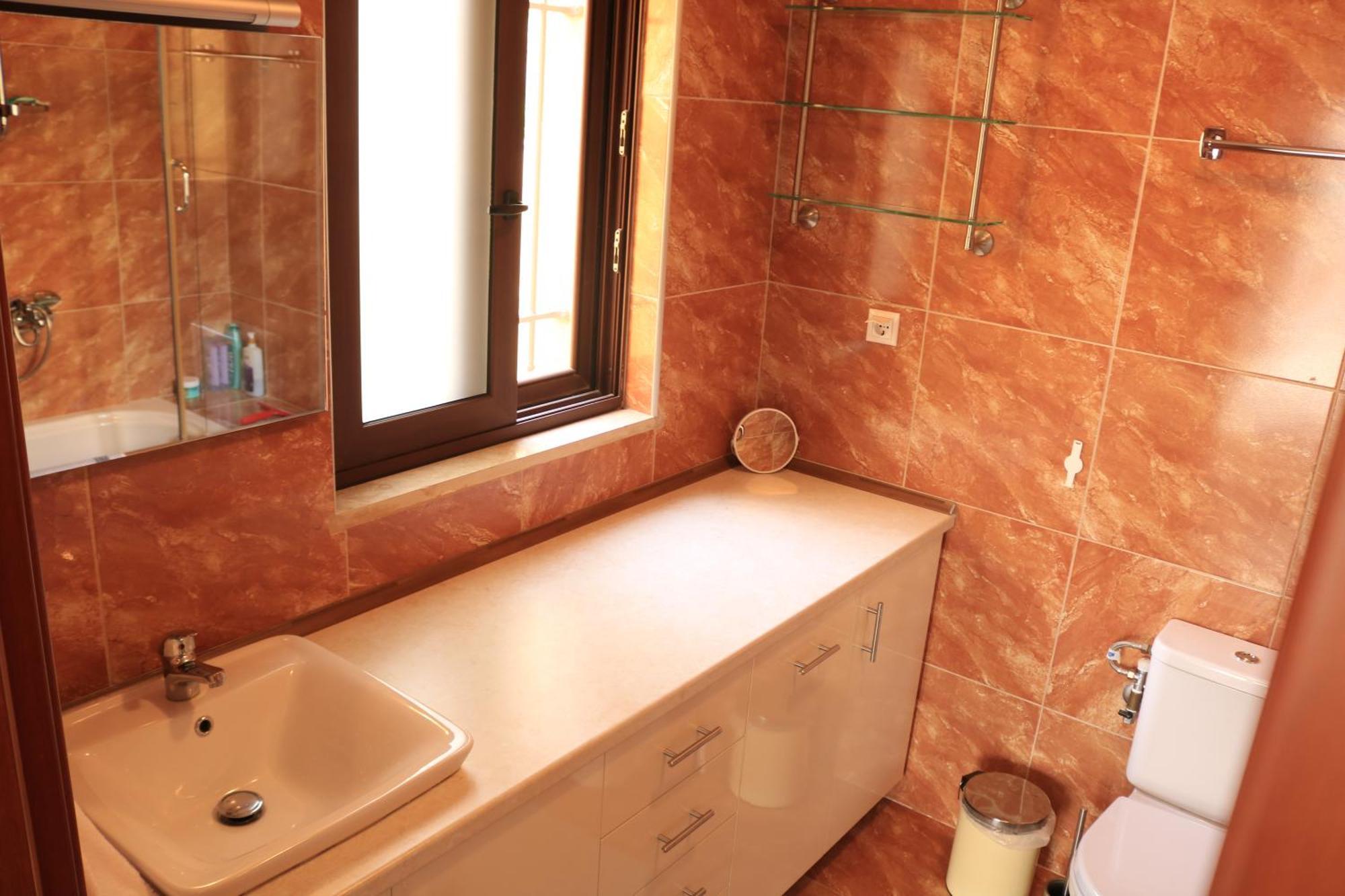 Grosses Haus Mit Traumhaftem Ausblick Διαμέρισμα Γεωργιούπολη Εξωτερικό φωτογραφία